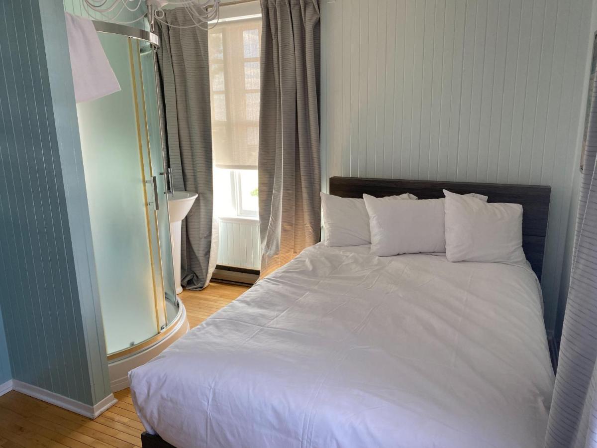 Le Gaspesiana Hotel Sainte-Flavie Bagian luar foto